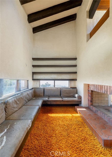 Sunken Wet bar room Sunken Wet bar room