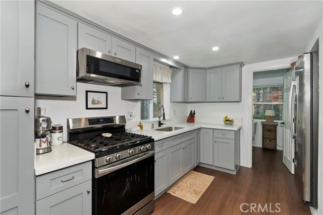 687 Spring, Cedarpines Park CA: https://media.crmls.org/medias/2de35d99-c339-4c4d-a103-a71cebdad4b3.jpg