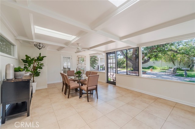 2878 2nd Street, Norco CA: https://media.crmls.org/medias/2de378b8-0431-4d4b-99b8-6c1cf4379ecb.jpg