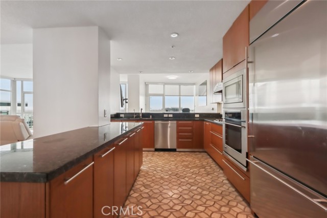 Detail Gallery Image 13 of 48 For 3131 Michelson Dr #1504,  Irvine,  CA 92612 - 2 Beds | 2/1 Baths