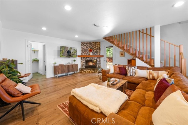 Front Image Thumbnail for CRIG26061871