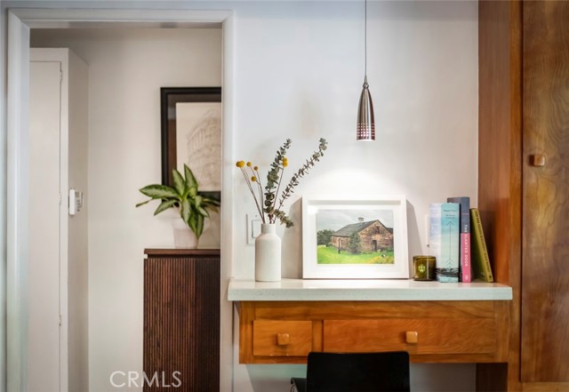 Detail Gallery Image 26 of 54 For 2820 E Chevy Chase Dr, Glendale,  CA 91206 - 2 Beds | 2 Baths