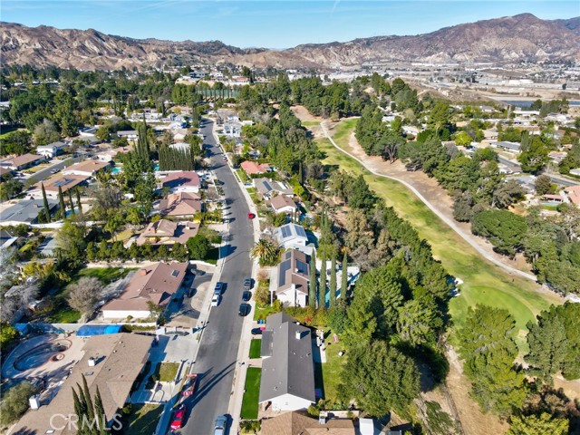 12446 Kenny Drive, Granada Hills CA: https://media.crmls.org/medias/2de4ed40-48f1-4533-a97e-1e8587502ae5.jpg