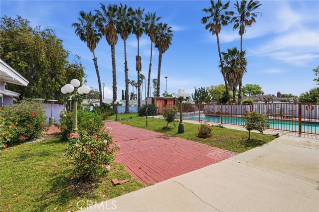 Detail Gallery Image 42 of 44 For 8647 Corbin Ave, Winnetka,  CA 91306 - 5 Beds | 3/1 Baths