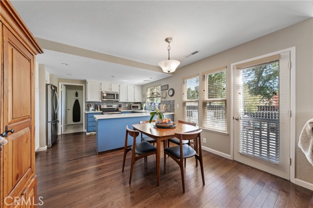 3498 Marina W Drive, Lakeport CA: https://media.crmls.org/medias/2de516ee-e5d0-4a39-a07f-236293499eab.jpg