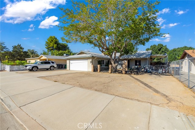 Detail Gallery Image 2 of 31 For 42521 52nd St, Lancaster,  CA 93536 - 3 Beds | 2 Baths