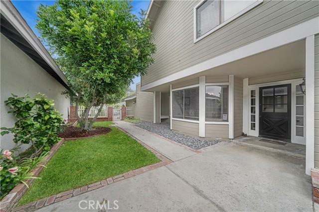 Detail Gallery Image 5 of 30 For 19 Oxbow Creek Ln, Laguna Hills,  CA 92653 - 3 Beds | 2/1 Baths