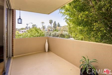 11750 W Sunset Boulevard, Los Angeles CA: https://media.crmls.org/medias/2de76b4a-9ba1-4a81-a73d-1b9dbcef1346.jpg