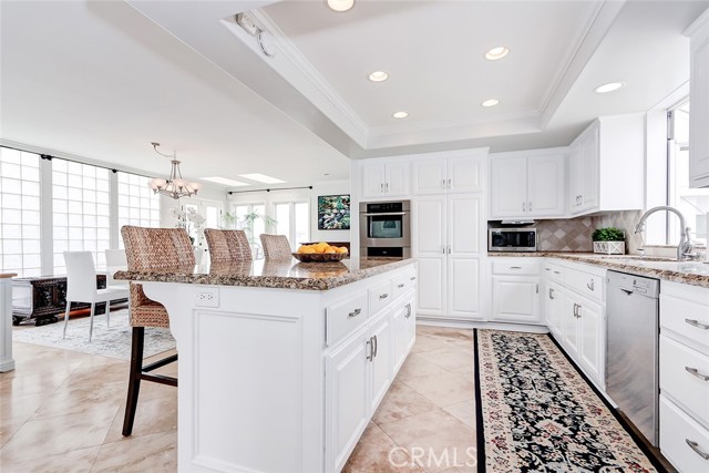 469 27th Street, Manhattan Beach, California 90266, 3 Bedrooms Bedrooms, ,3 BathroomsBathrooms,Residential,Sold,27th,SB22088434