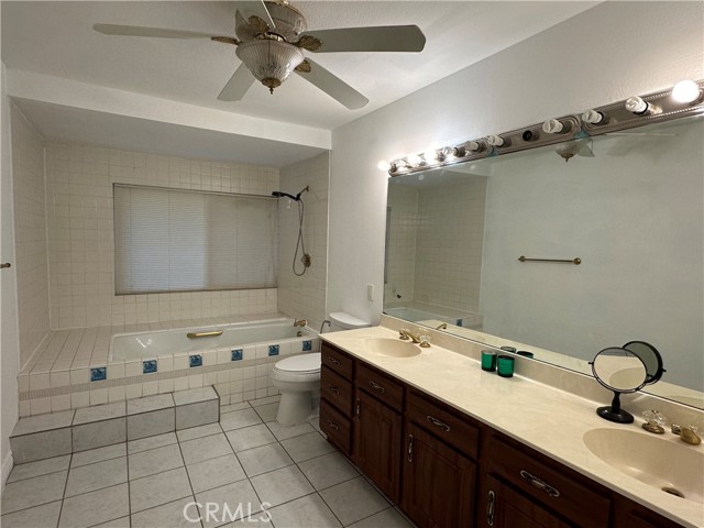 Detail Gallery Image 15 of 27 For 754 via Flora Rd, San Marcos,  CA 92069 - 3 Beds | 2 Baths