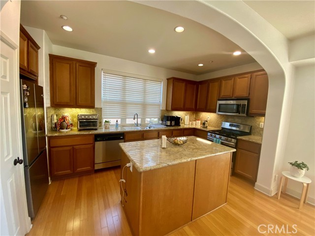 Detail Gallery Image 5 of 33 For 4440 Owens St #106,  Corona,  CA 92883 - 3 Beds | 2/1 Baths