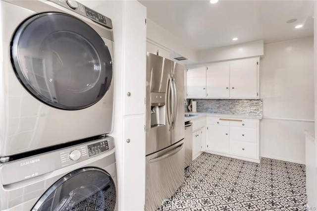 Detail Gallery Image 10 of 22 For 10447 Whipple St, Toluca Lake,  CA 91602 - 3 Beds | 2 Baths