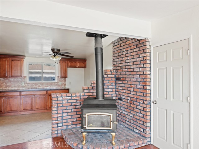 Detail Gallery Image 6 of 27 For 25642 Weaver Rd, Barstow,  CA 92311 - 4 Beds | 1/1 Baths