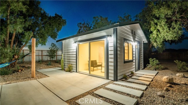 72160 Winters Road, 29 Palms CA: https://media.crmls.org/medias/2deaeb6f-bd97-44cd-8696-0a317535cee6.jpg
