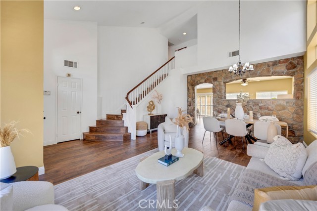 13283 Sunstream Drive, Chino Hills CA: https://media.crmls.org/medias/2deb155d-a882-4e1a-a0b5-07ba29e731fe.jpg