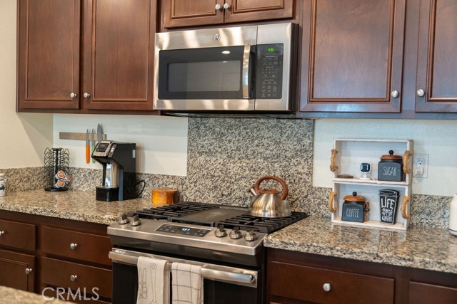 40438 Calle Real, Murrieta CA: https://media.crmls.org/medias/2debb654-2a3d-492d-99b1-7e19fd04b1f6.jpg