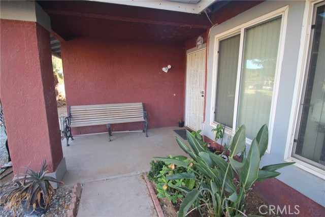 Detail Gallery Image 5 of 36 For 4521 Shetland Ln, Jurupa Valley,  CA 92509 - 3 Beds | 2 Baths