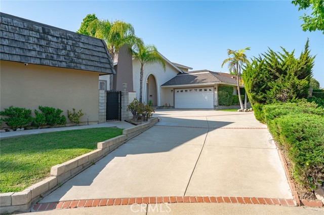22443 Robin Oaks, Diamond Bar CA: https://media.crmls.org/medias/2decc7bf-e87a-492e-811e-7416cbcfb3e6.jpg