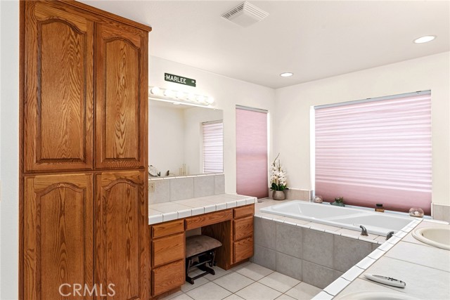 Detail Gallery Image 24 of 53 For 26 Regal Way, Oroville,  CA 95966 - 5 Beds | 3/1 Baths