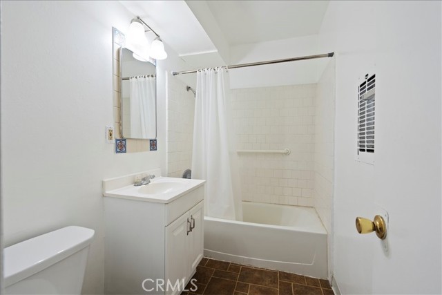 Detail Gallery Image 12 of 13 For 3819 Stockbridge Ave, Los Angeles,  CA 90032 - 1 Beds | 1 Baths