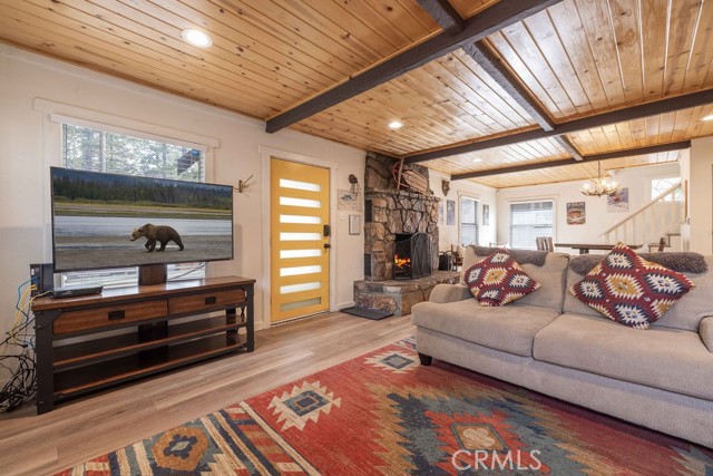 Detail Gallery Image 24 of 50 For 332 Vista, Big Bear Lake,  CA 92315 - 3 Beds | 2 Baths