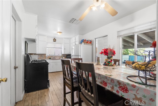 Detail Gallery Image 10 of 28 For 612 W 36th, San Bernardino,  CA 92405 - 2 Beds | 1 Baths