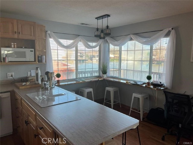 Detail Gallery Image 17 of 34 For 15198 Harbor, Clearlake,  CA 95422 - 2 Beds | 2 Baths