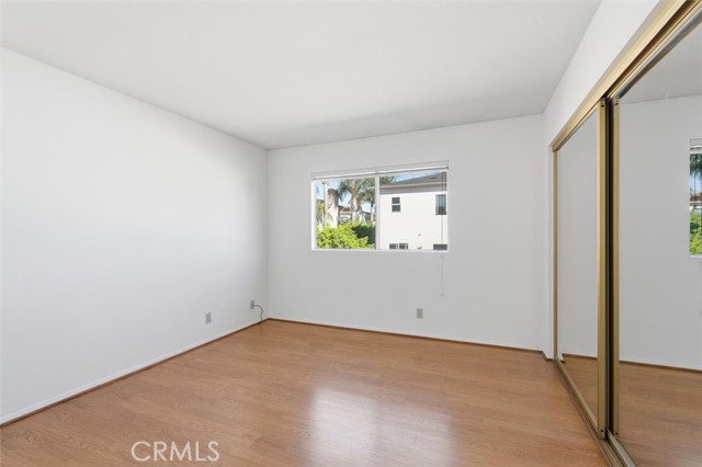 Detail Gallery Image 20 of 23 For 2113 Marshallfield Ln #B,  Redondo Beach,  CA 90278 - 4 Beds | 2/1 Baths
