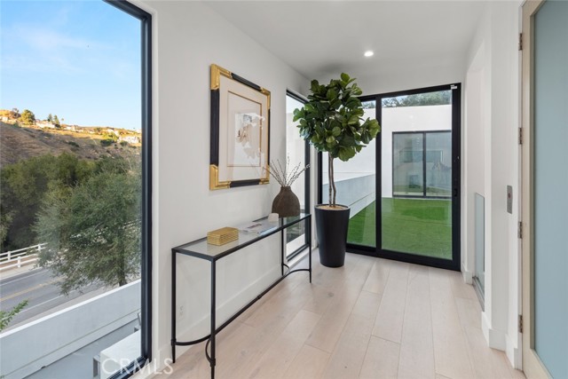 158 Bell Canyon Road, Bell Canyon CA: https://media.crmls.org/medias/2dee3050-6320-454d-8403-f83c8fbb3ade.jpg
