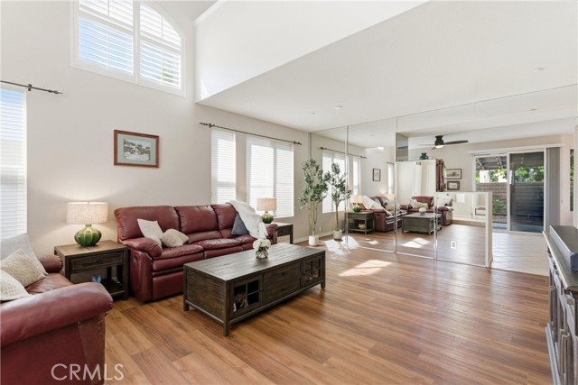 Detail Gallery Image 3 of 38 For 7814 Orchid, Huntington Beach,  CA 92648 - 4 Beds | 2/1 Baths