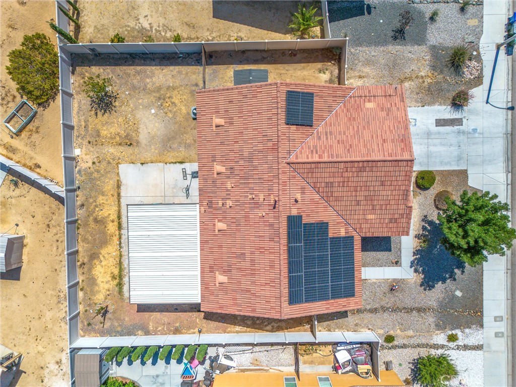 https://media.crmls.org/medias/2df0b0c2-6b42-414a-9be5-e4035b126089.jpg?preset=X-Large