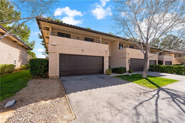 Image 3 for 208 Eagle Ln, Palmdale, CA 93551