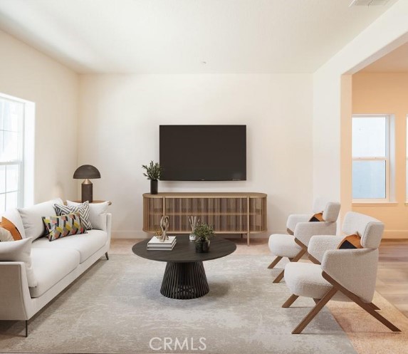 Detail Gallery Image 5 of 32 For 184 Montage Dr, Merced,  CA 95348 - 4 Beds | 2/1 Baths