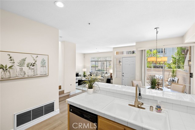 Detail Gallery Image 8 of 23 For 44 Tierra Seguro, Rancho Santa Margarita,  CA 92688 - 2 Beds | 2/1 Baths