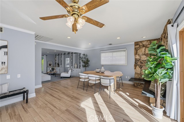 Detail Gallery Image 13 of 36 For 23010 Hartland, West Hills,  CA 91307 - 3 Beds | 2 Baths