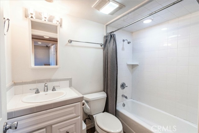 Detail Gallery Image 17 of 45 For 1954 Brook Ln., Paso Robles,  CA 93446 - 4 Beds | 3 Baths