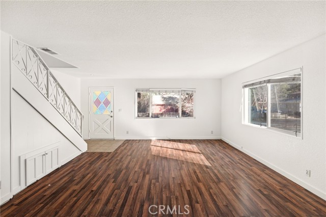 Detail Gallery Image 10 of 44 For 314 W Aeroplane, Big Bear City,  CA 92314 - 2 Beds | 2 Baths