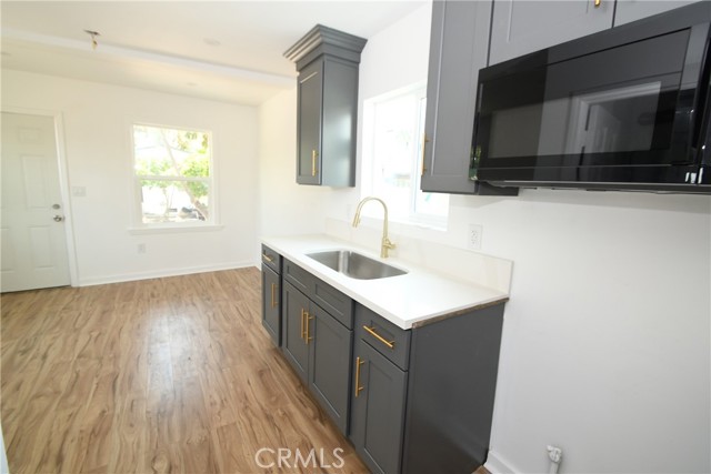 Detail Gallery Image 19 of 31 For 2117 E 112th St, Los Angeles,  CA 90059 - 4 Beds | 2 Baths