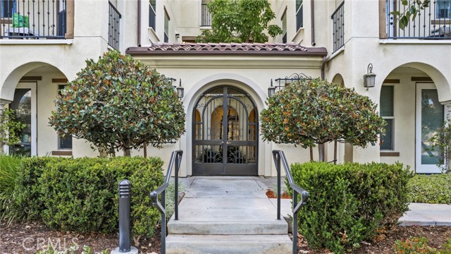 Detail Gallery Image 2 of 39 For 430 Maravilla Ln, Brea,  CA 92823 - 2 Beds | 2 Baths