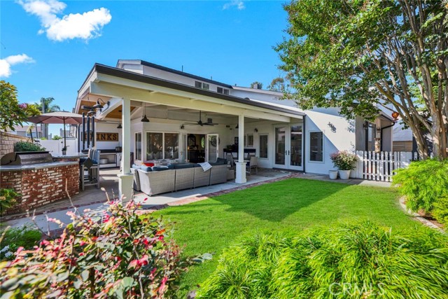 Image 33 of 60 For 20012 Mural Circle