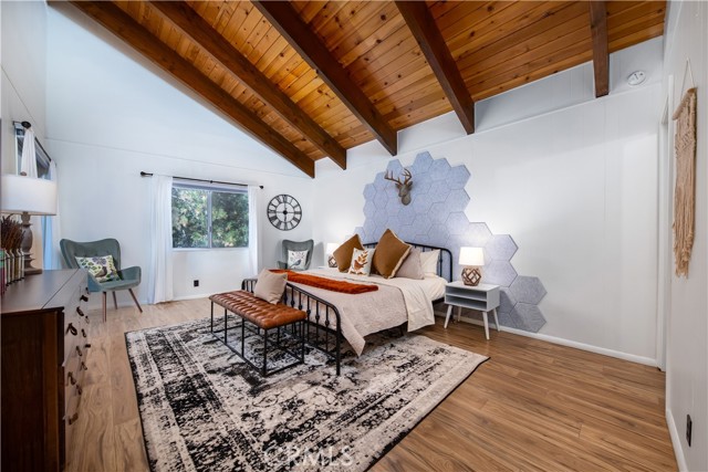 Detail Gallery Image 15 of 58 For 39651 Flicker Rd, Fawnskin,  CA 92333 - 5 Beds | 3/1 Baths