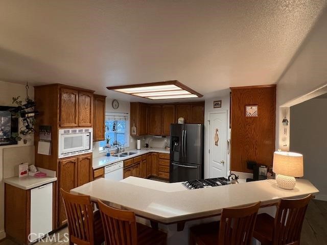 Detail Gallery Image 13 of 43 For 212 Hill View Ln., Coalinga,  CA 93210 - 5 Beds | 3 Baths