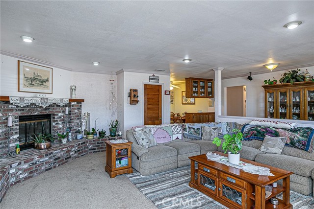 Detail Gallery Image 4 of 27 For 1012 Gardenia St, Lompoc,  CA 93436 - 3 Beds | 2/1 Baths