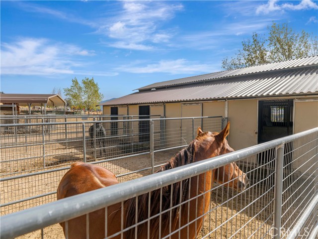 Detail Gallery Image 48 of 66 For 23237 Johnson Ct, Tehachapi,  CA 93561 - 4 Beds | 5 Baths