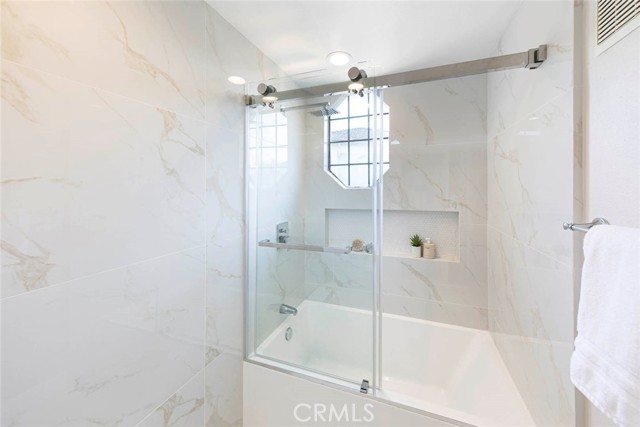 Detail Gallery Image 32 of 48 For 90 Ocean Vista, Newport Beach,  CA 92660 - 2 Beds | 2/1 Baths