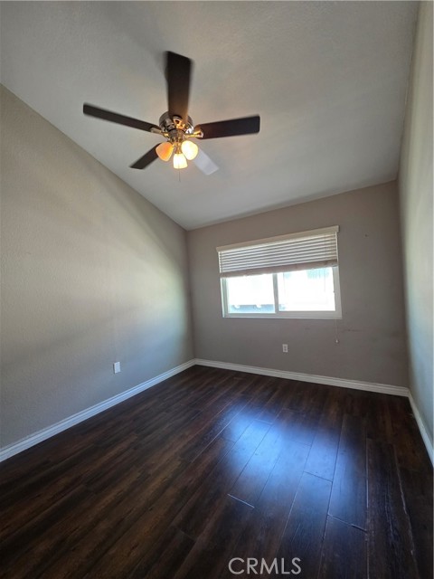 21901 Moneta Avenue, Carson CA: https://media.crmls.org/medias/2df8ce71-7aab-46e6-a1c1-209b63cc4c78.jpg