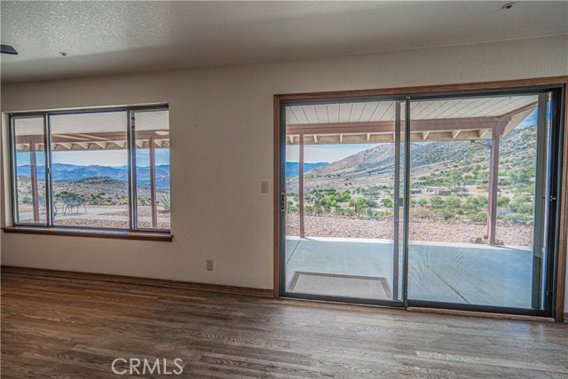 5329 Hubbard Road, Acton CA: https://media.crmls.org/medias/2df8d402-b754-4f53-b589-9a087209a1af.jpg
