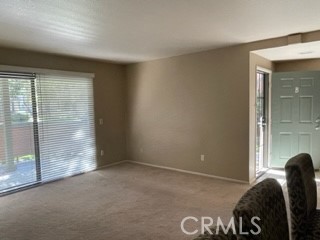 Detail Gallery Image 9 of 14 For 3595 W Greentree Cir #B,  Anaheim,  CA 92804 - 1 Beds | 1 Baths