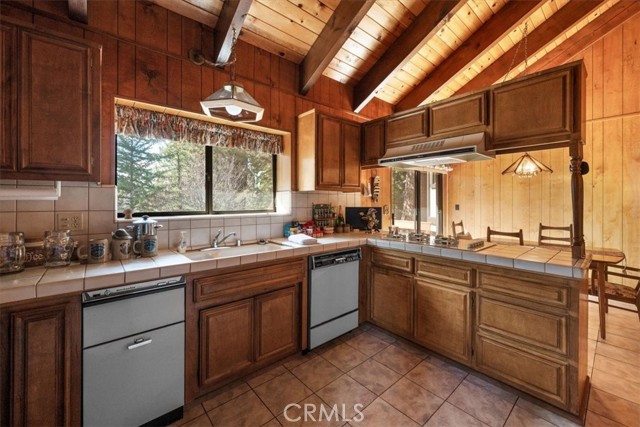 Detail Gallery Image 7 of 30 For 268 Olympic, Big Bear Lake,  CA 92315 - 4 Beds | 3 Baths
