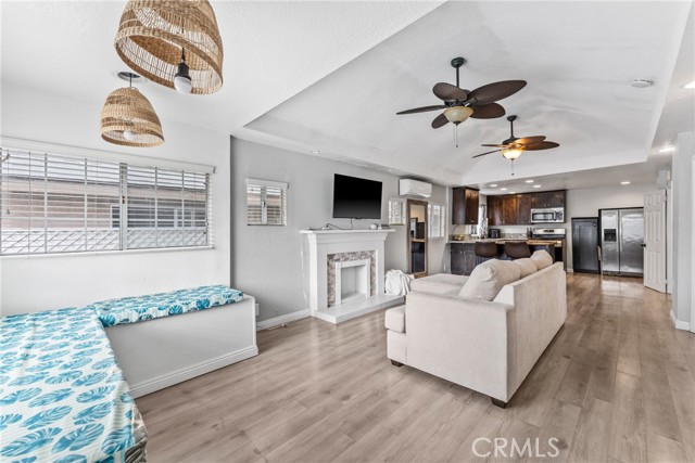 Detail Gallery Image 3 of 61 For 126 E Balboa, Newport Beach,  CA 92661 - – Beds | – Baths